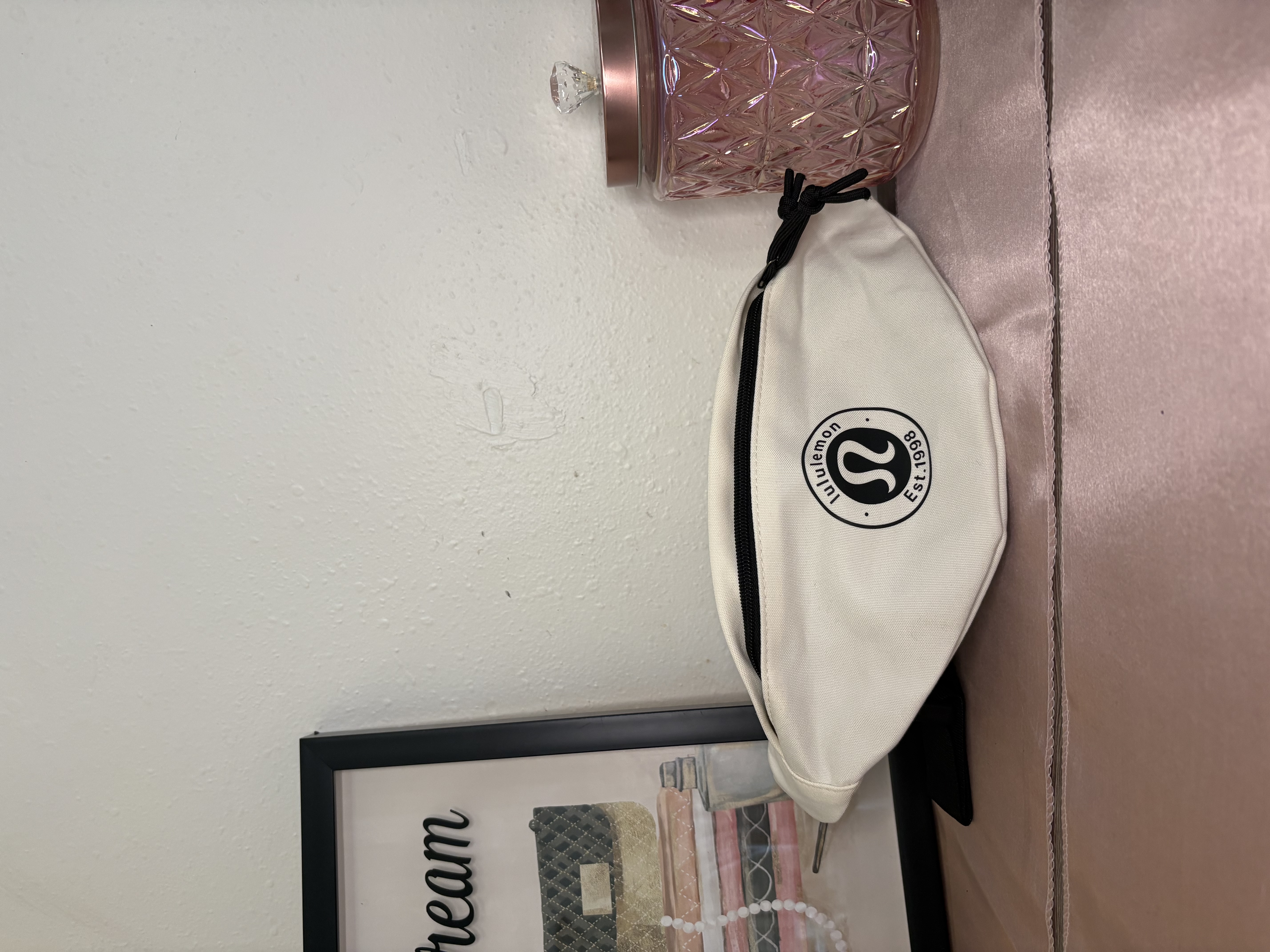 Lulu white belt bag